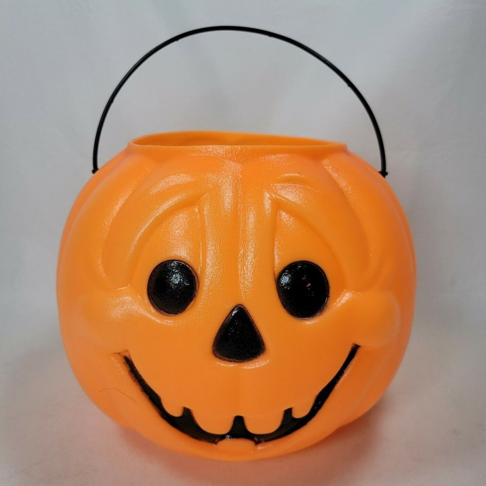 General Foam Plastic Blow Mold Pumpkin Pail Halloween Orange Jack-O-Lantern